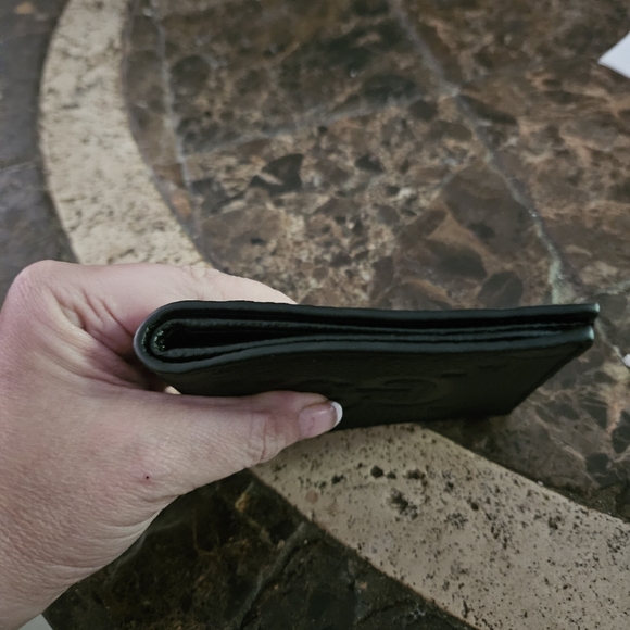 Gucci GG JUMBO BI-FOLD LEATHER WALLET in BLACK. NEW - Picture 7 of 8